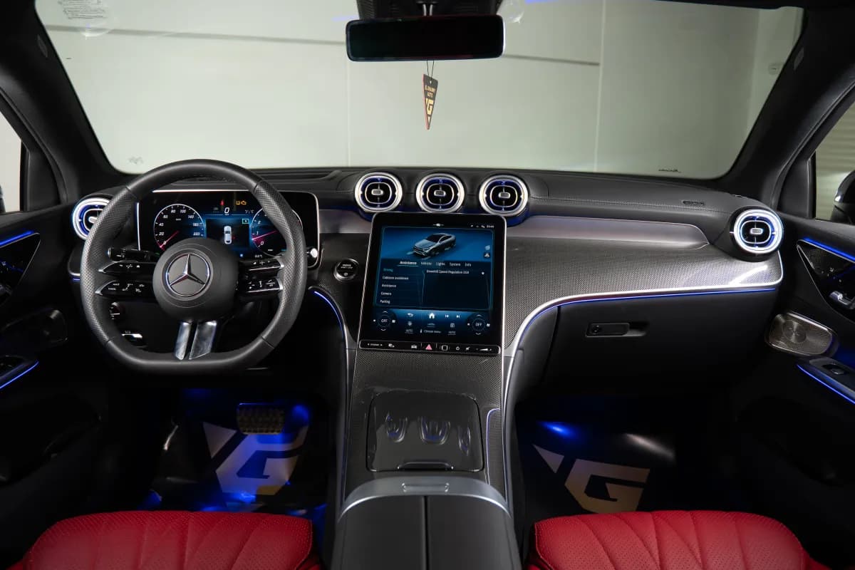 مرسيدس بنز جي ال سي 200 كوبيه 2024