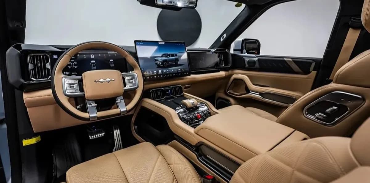 بي واي دي ليوبارد ٨ 2026