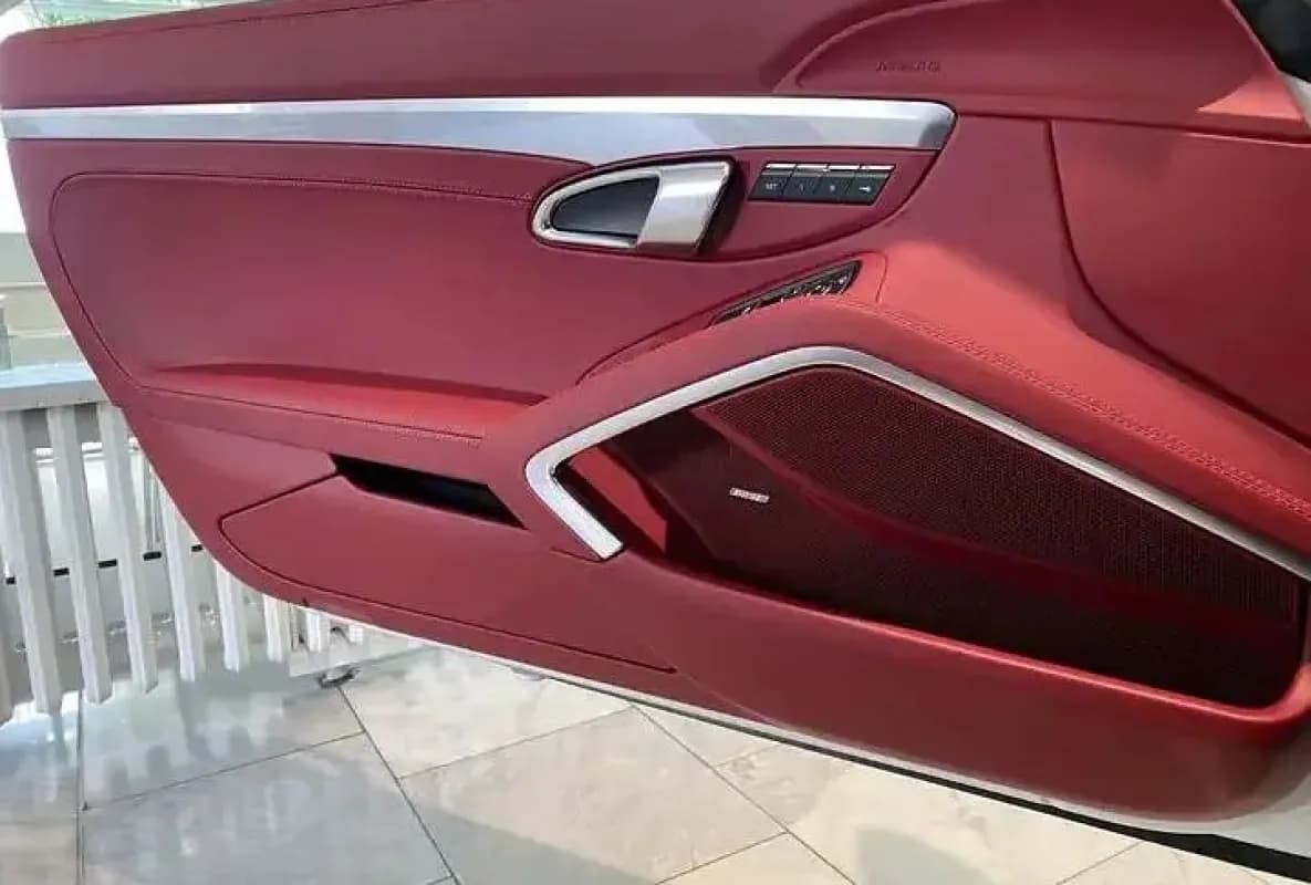 بورش 718بوكستر 2024