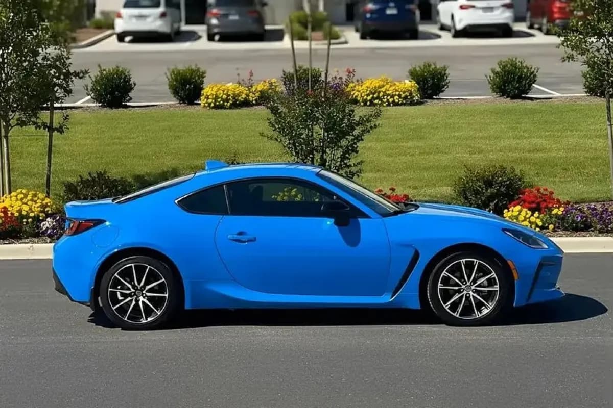 تويوتا جي ار 86 2024