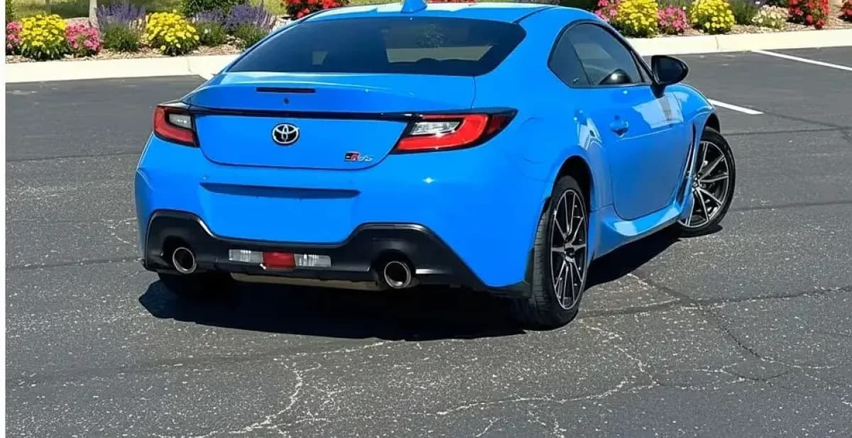 تويوتا جي ار 86 2024