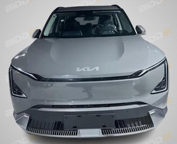 كيا اي في 5 2025