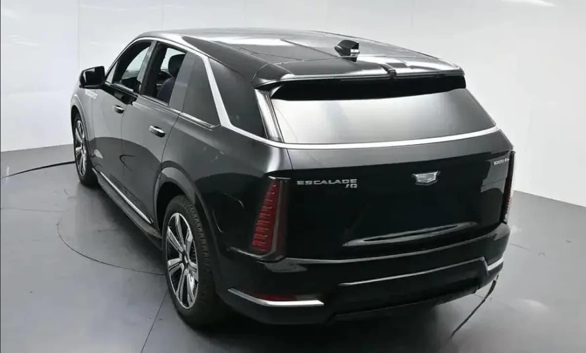 كاديلاك إسكاليد 2025