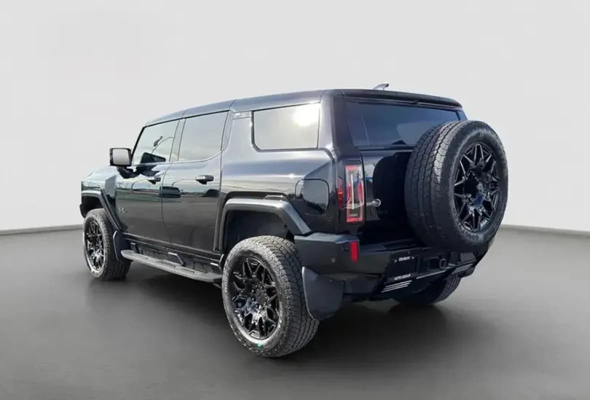 جي ام سي هامر 2024