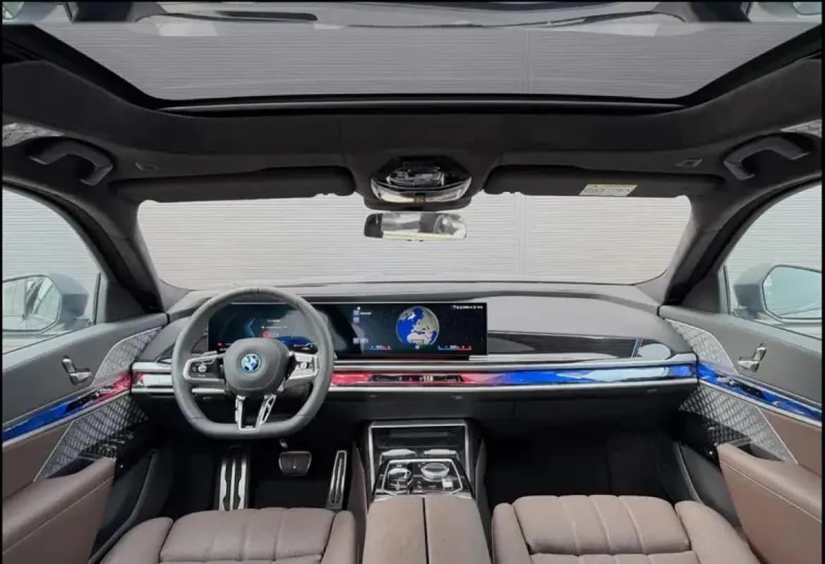 بي ام دبليو أي 7 2024 اي درايف 50 اي ام-سبورت رمادي أوتوماتيك — مستعملة