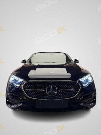 مرسيدس بنز E200 2025 ايه ام جي أسود أوتوماتيك — جديدة