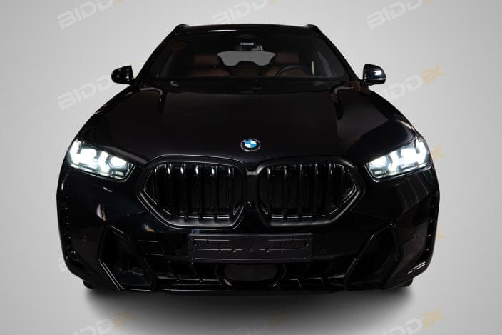 بي ام دبليو X6 2025 ام 40 اي أسود أوتوماتيك — مستعملة