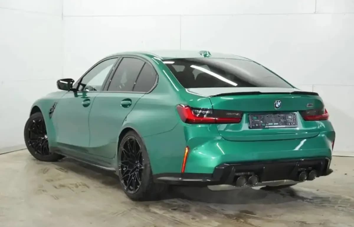 بي ام دبليو M3 2025 ام-سبورت أخضر أوتوماتيك — مستعملة