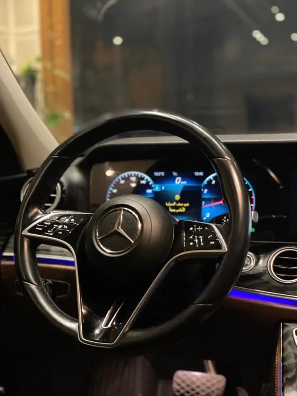 مرسيدس بنز E200 2021