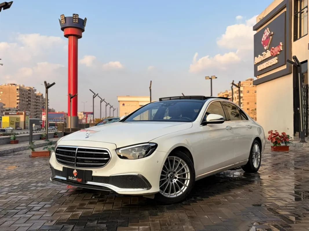 مرسيدس بنز E300 2021