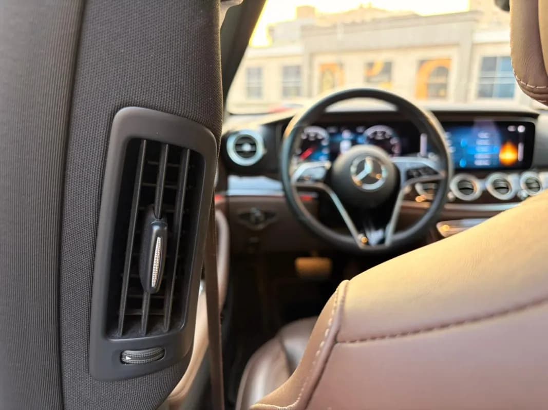 مرسيدس بنز E300 2021