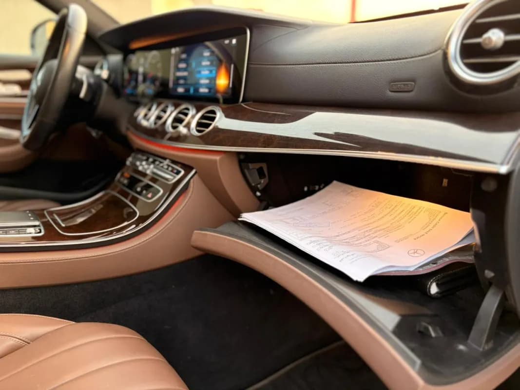 مرسيدس بنز E300 2021