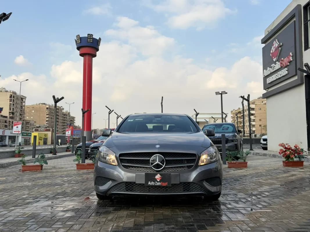 Mercedes-Benz A200 2014 AMG Gray Automatic — Used