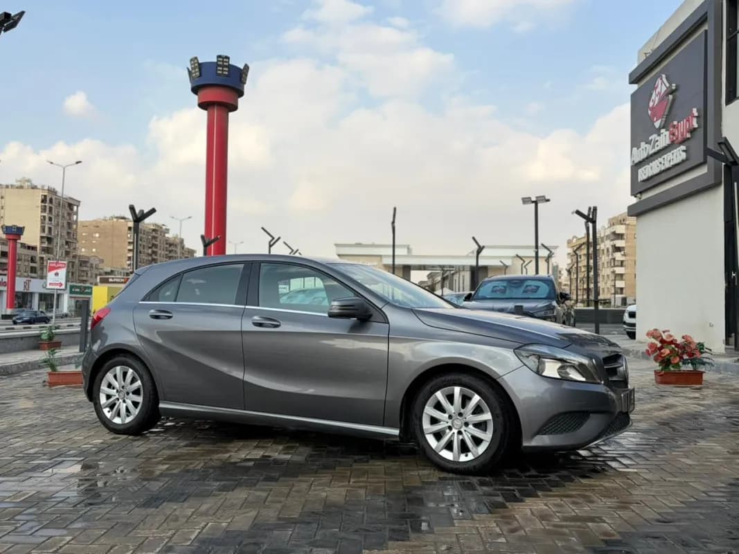 مرسيدس بنز A200 2014