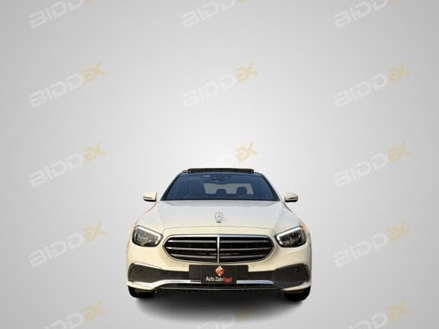 مرسيدس بنز E300 2021 اكسيكلوزيف أبيض أوتوماتيك — مستعملة