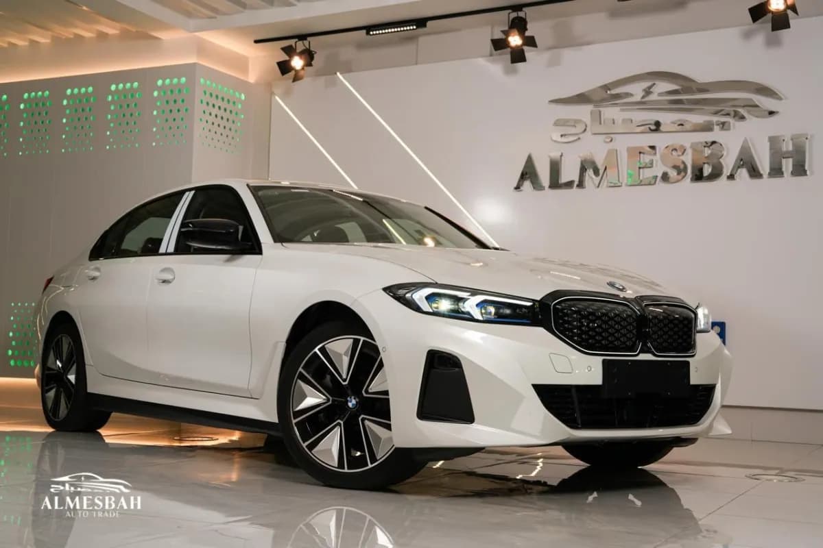 بي ام دبليو آي 3 2026 نايت سبورت باكدج أبيض أوتوماتيك — جديدة