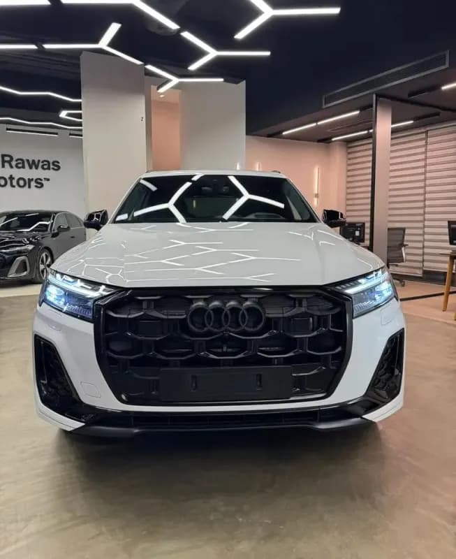 أودي Q7 2025 اس-لاين بلس أبيض أوتوماتيك — جديدة