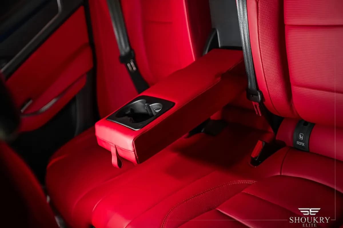 جاكوار اف باس 2024