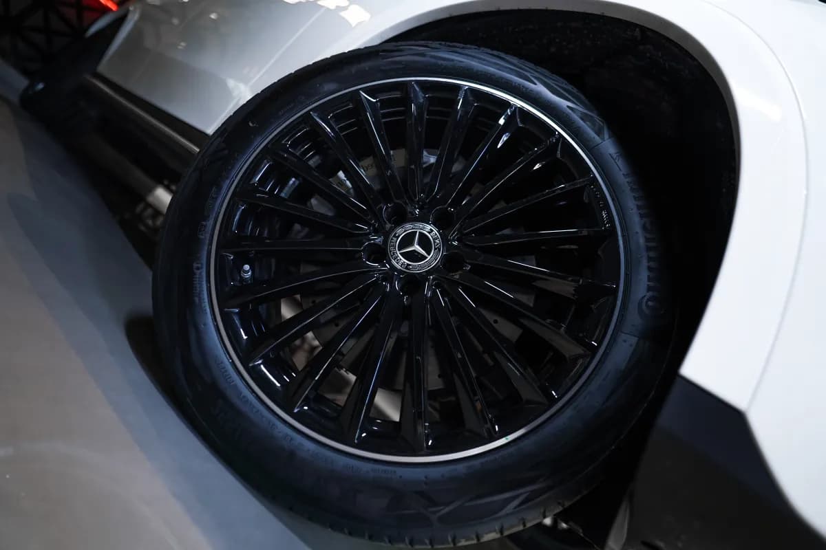 مرسيدس بنز GLC 300 2025