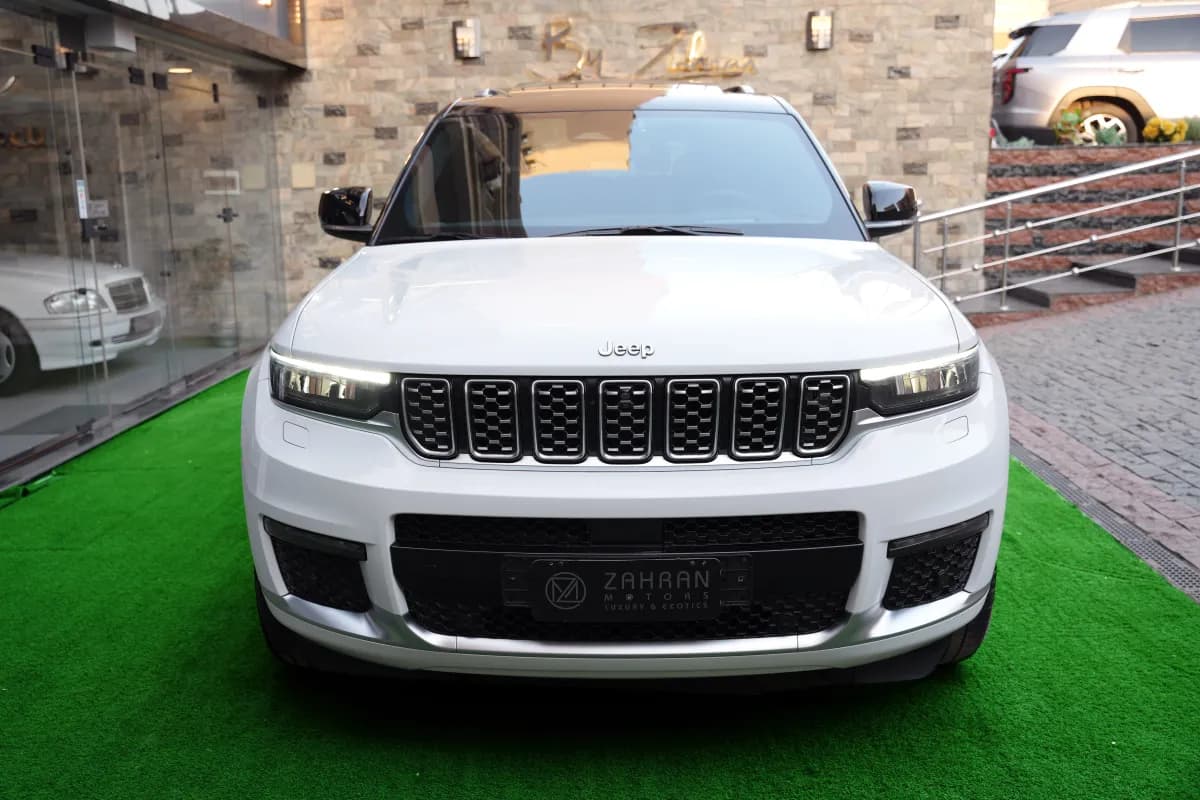 جيب جراند شيروكي 2023