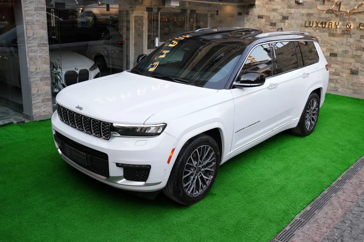 جيب جراند شيروكي 2023