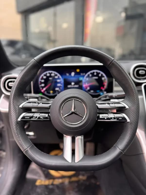 مرسيدس بنز C200 2024