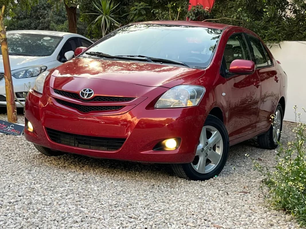 تويوتا ياريس 2008