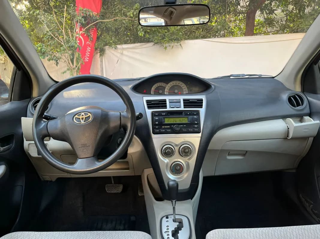 تويوتا ياريس 2008