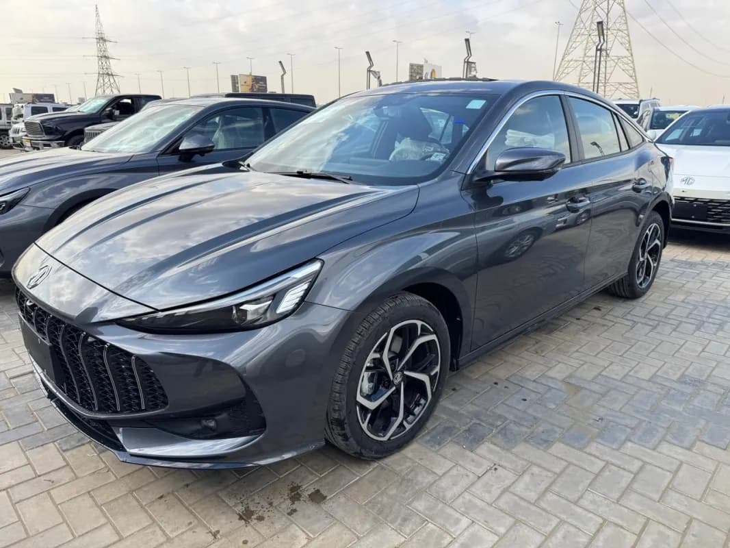 ام جي 7 2026 تروفي رمادي أوتوماتيك — جديدة