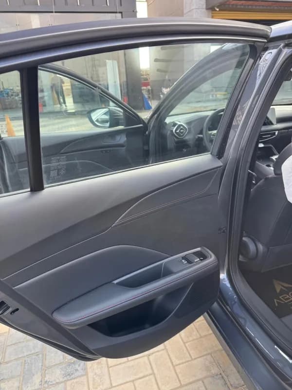 ام جي 7 2026 تروفي رمادي أوتوماتيك — جديدة