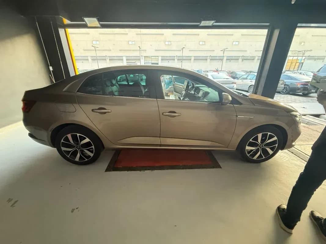 رينو ميجان 2020