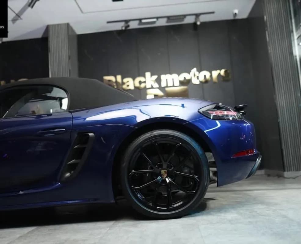 بورش 718بوكستر 2025