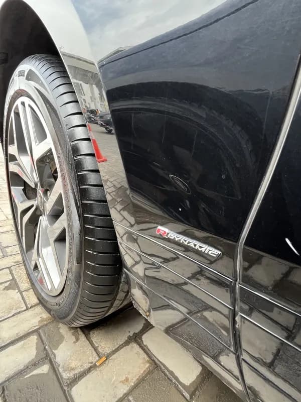 لاند روفر فيلار 2020