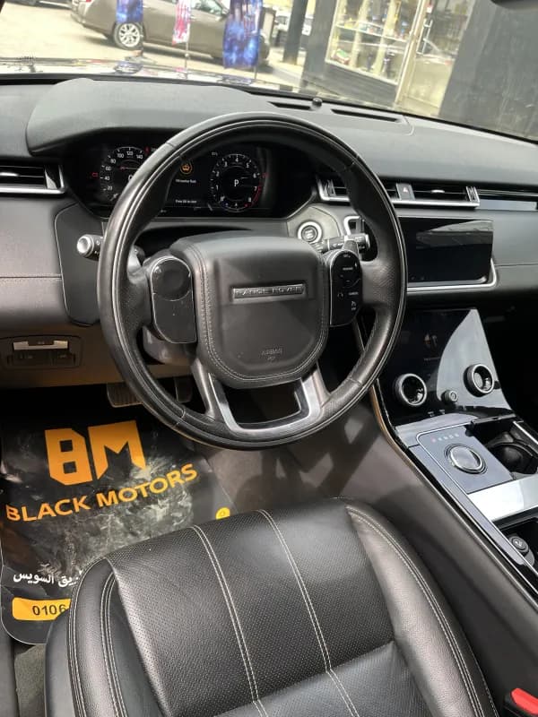 لاند روفر فيلار 2020