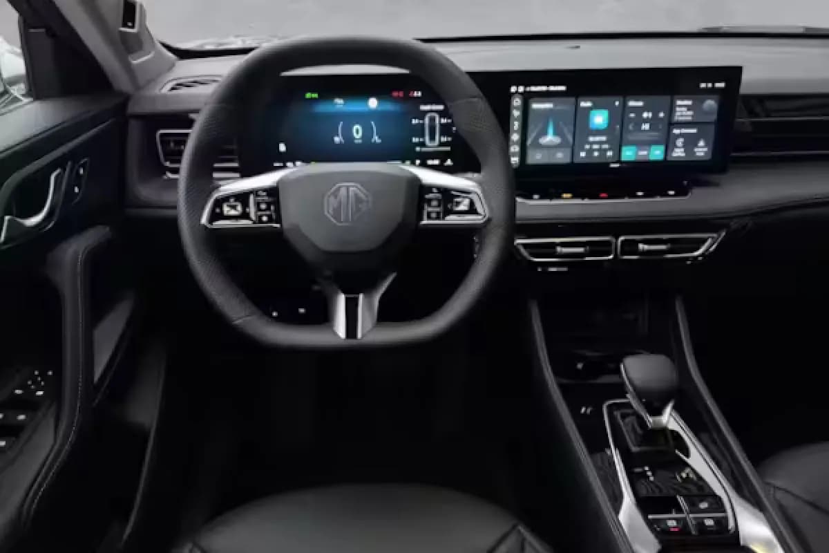 ام جي اتش اس 2026 لاكشري رمادي أوتوماتيك — جديدة