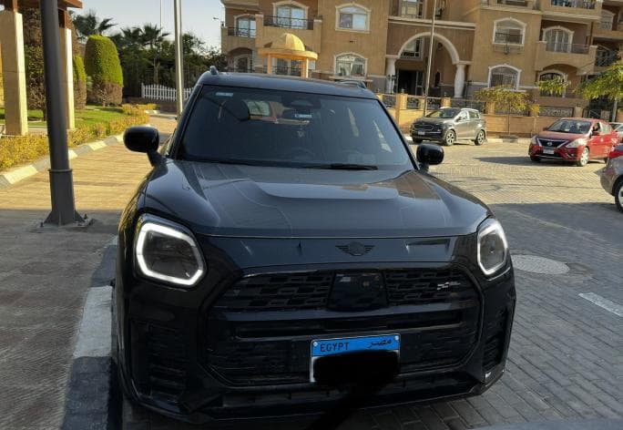 ميني كانتري مان 2025