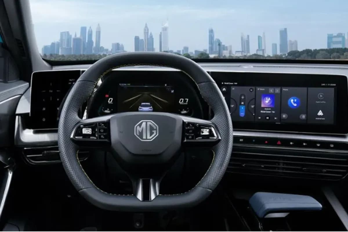 ام جي وان 2026 لاكشري أحمر أوتوماتيك — جديدة