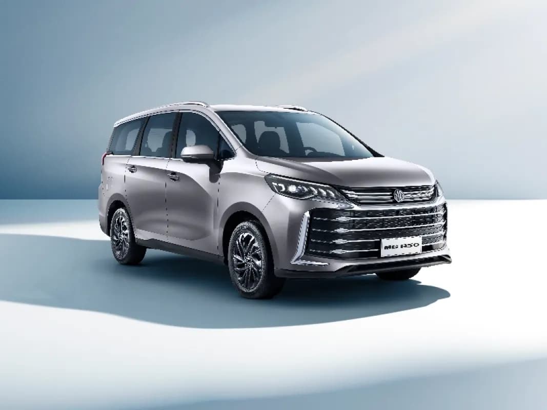 ام جي جي ٥٠ بلاس 2026 لاكشيري فضي أوتوماتيك — جديدة