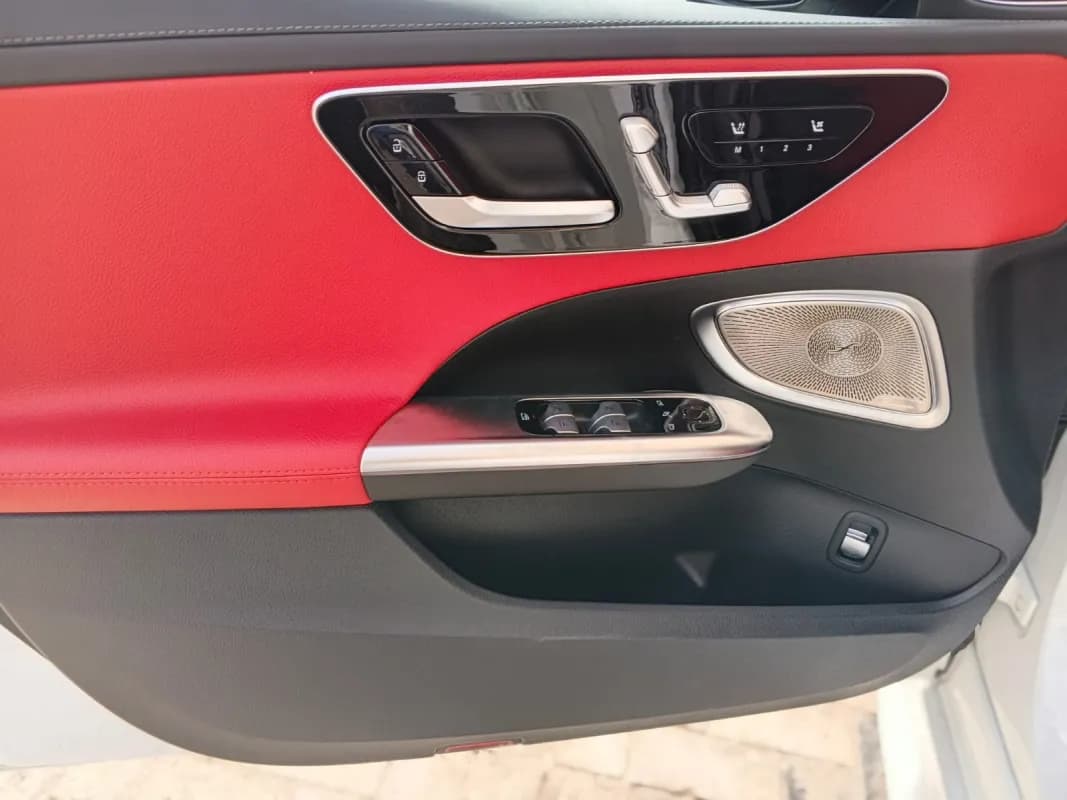 مرسيدس بنز C200 2024