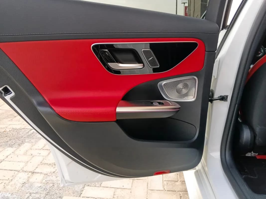 مرسيدس بنز C200 2024