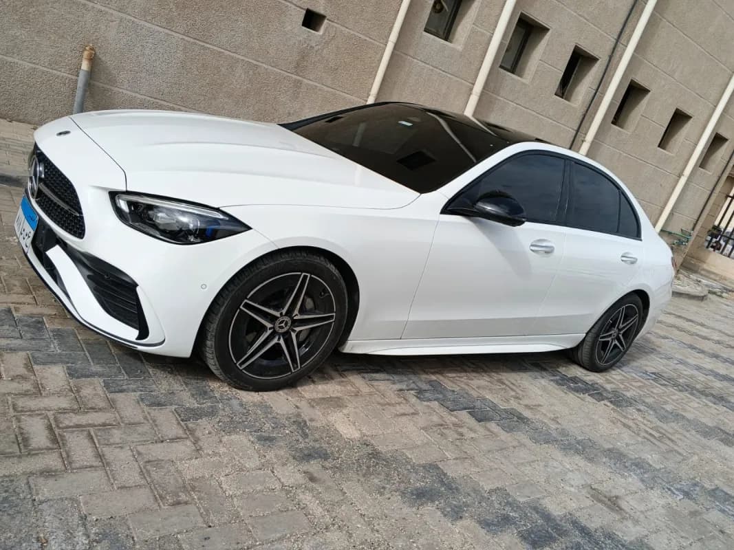 مرسيدس بنز C200 2024