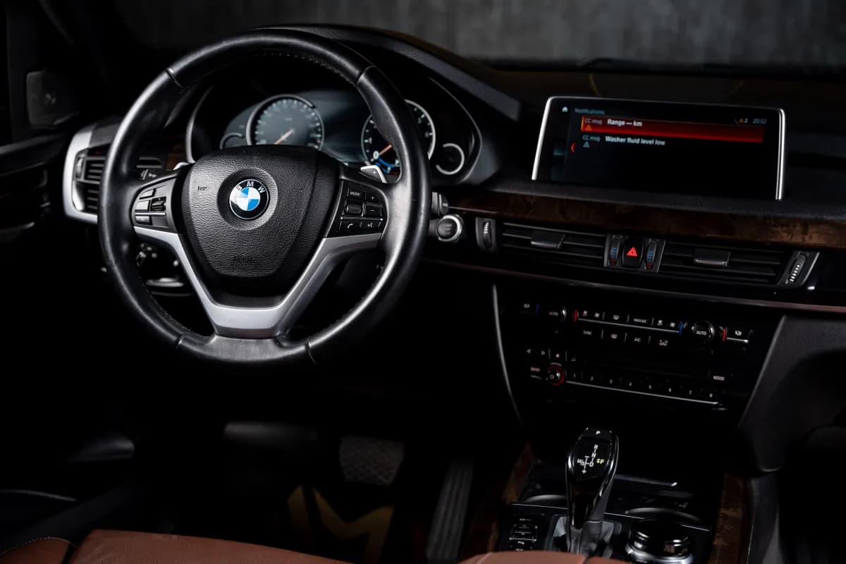 بي ام دبليو X5 2018 ام سبورت أسود أوتوماتيك — مستعملة