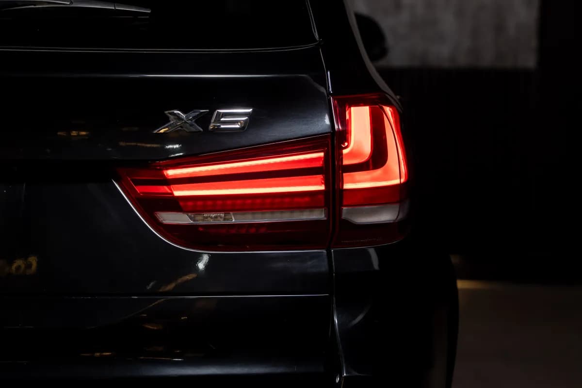 بي ام دبليو X5 2018 ام سبورت أسود أوتوماتيك — مستعملة