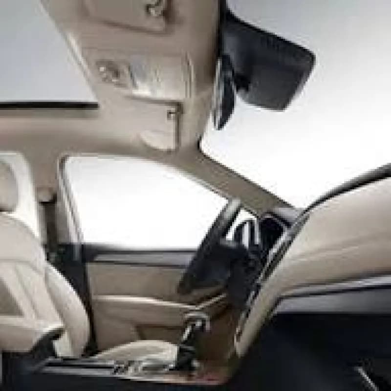 ام جي ار اكس 5 بلاس 2026 لاكشري أسود أوتوماتيك — جديدة