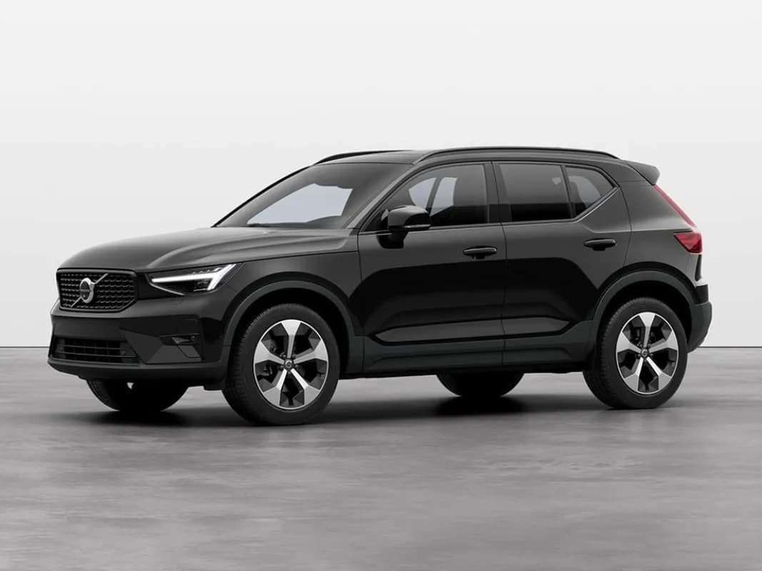 فولفو اكس سي 40 2026