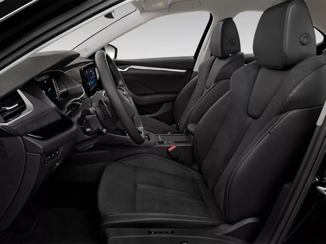 سكودا اوكتافيا 2026 سويت أسود أوتوماتيك — جديدة