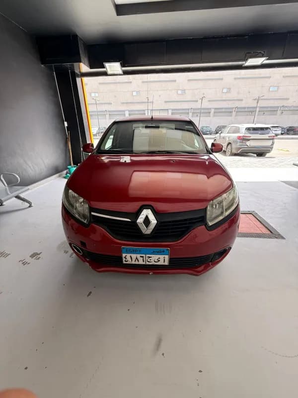 رينو لوجن 2015