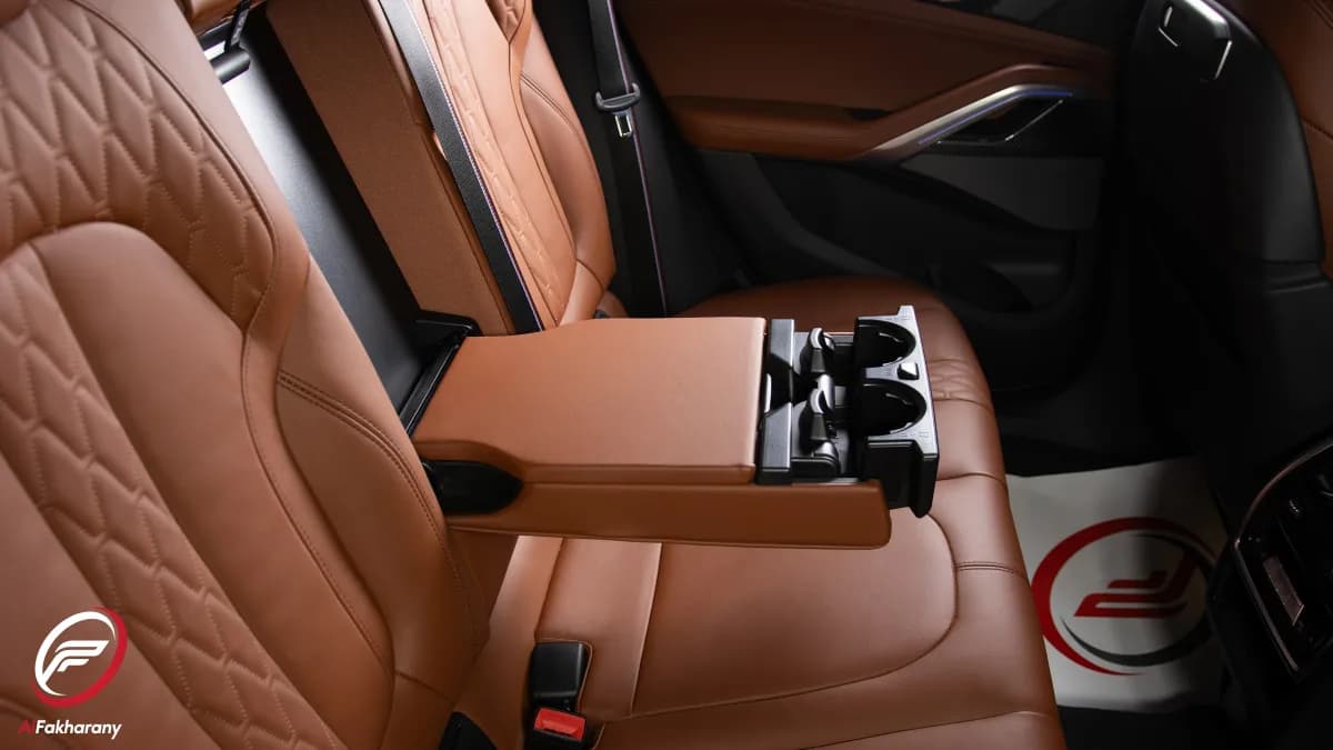 بي ام دبليو X6 2024 ام 60 اي اكس درايف أسود أوتوماتيك — مستعملة