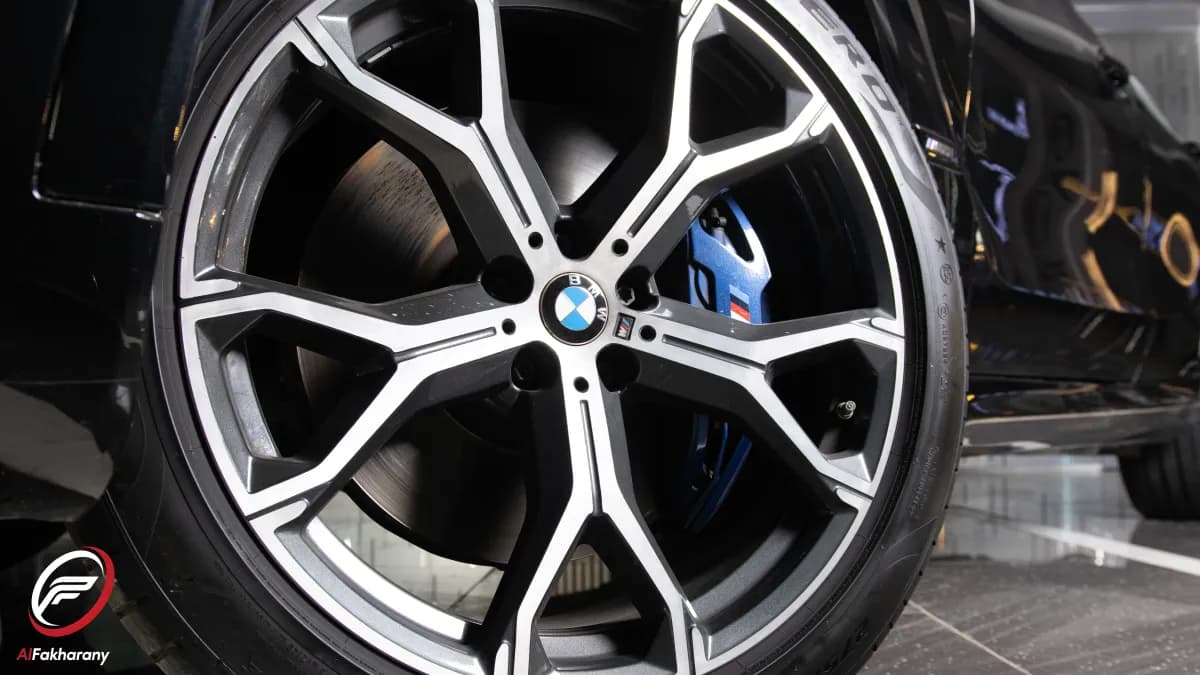 بي ام دبليو X6 2024 ام 60 اي اكس درايف أسود أوتوماتيك — مستعملة