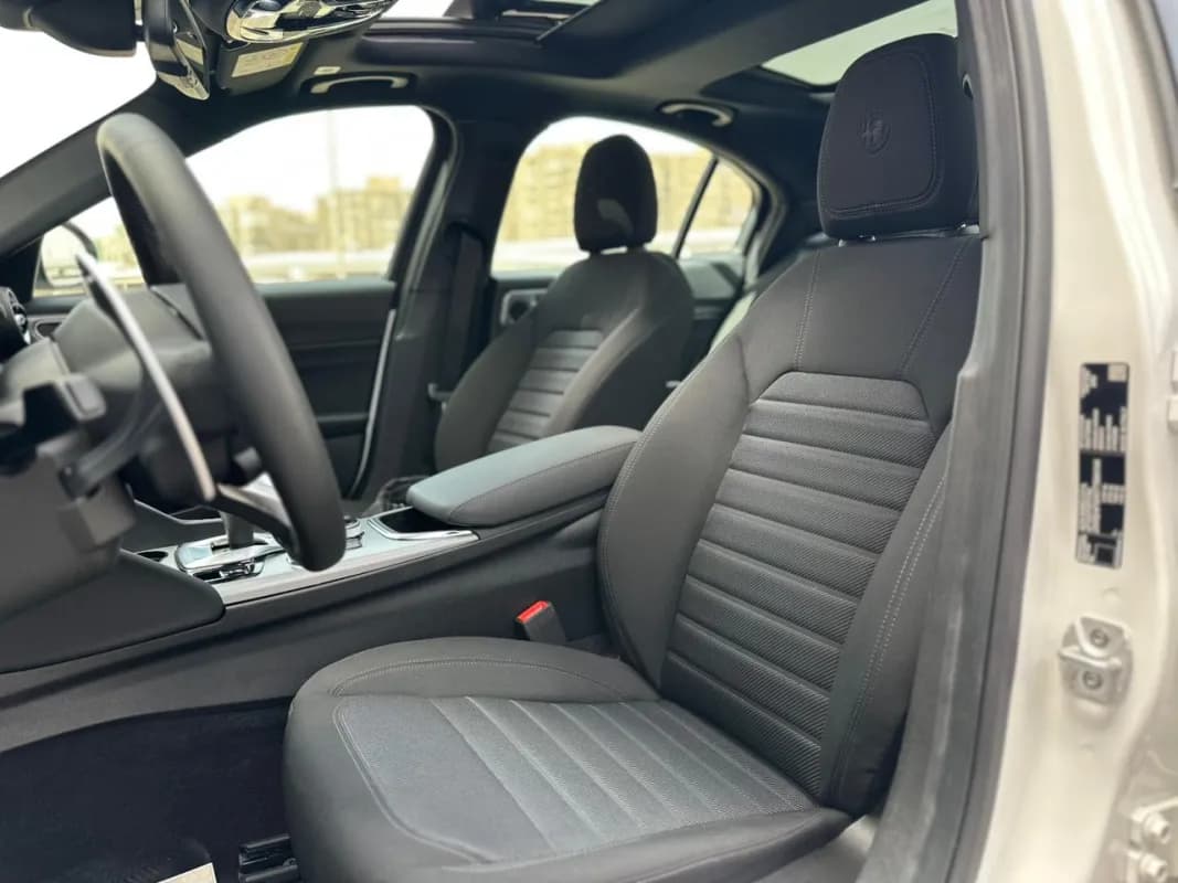 ألفا روميو جوليا 2026